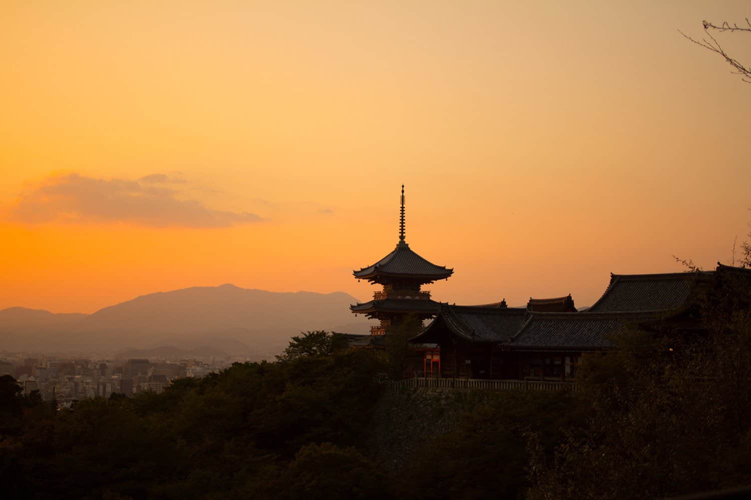 Sunrise on Kyomizu Dera, Kyoto